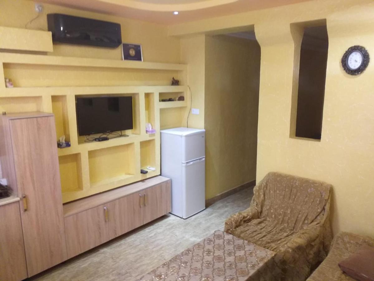 Guest House In Center Erivan Exterior foto