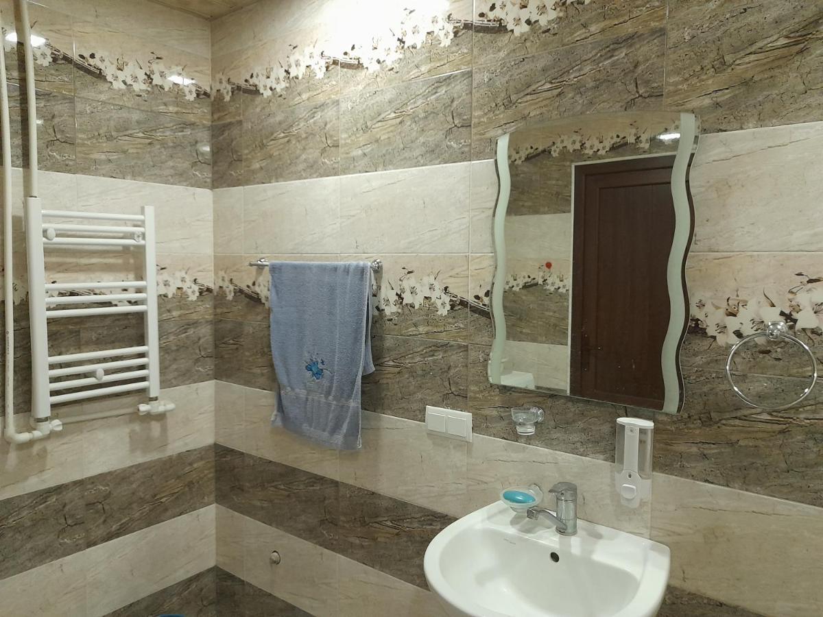 Guest House In Center Erivan Exterior foto